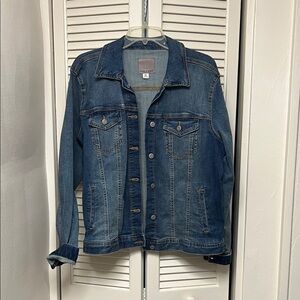 Maurices Blue Denim Jacket size XL new without tags